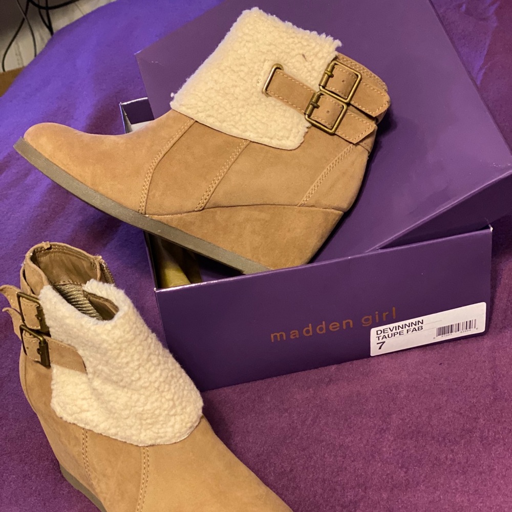 Ankle boots
